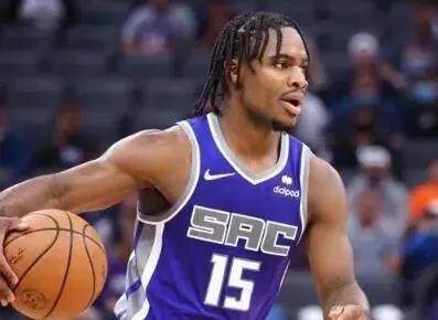 vip 注册地址-福克斯伤退国王仍取连胜 小史密斯在黄蜂涅槃重生